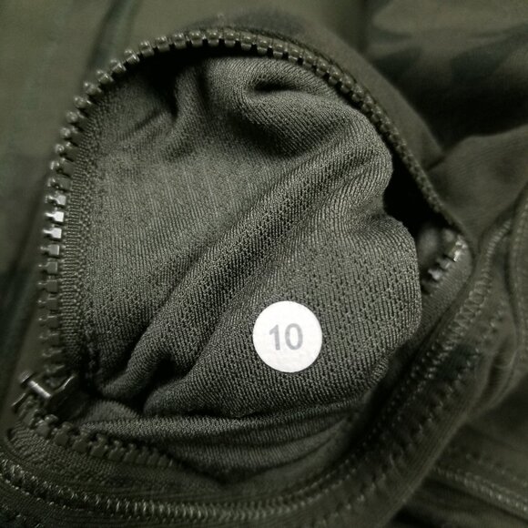 Lululemon Forme Jacket Cuffins Savasana Camo 20cm Fatigue Green Sz 10 - Picture 9 of 10
